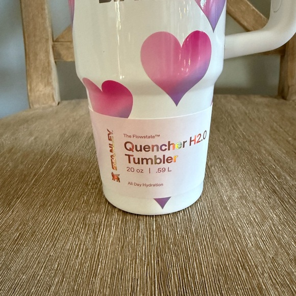 Stanley Valentine's Day 20 oz Stainless Steel H2.0 Tumbler Frost Heart Gradient - Picture 2 of 5
